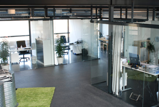 office-cubicles-glass